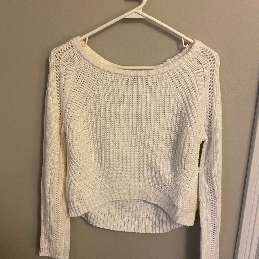 Like new cropped sweater
